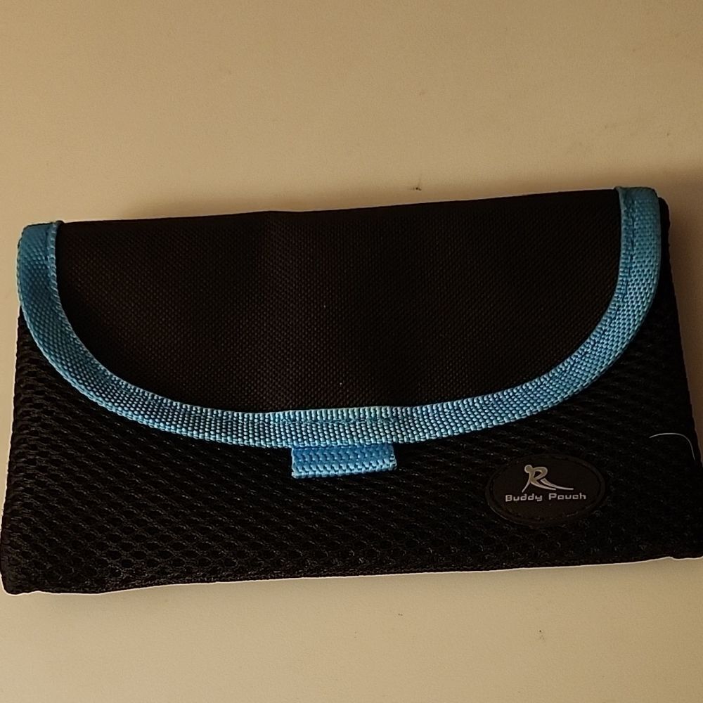 Buddy Pouch Black and Blue Wallet